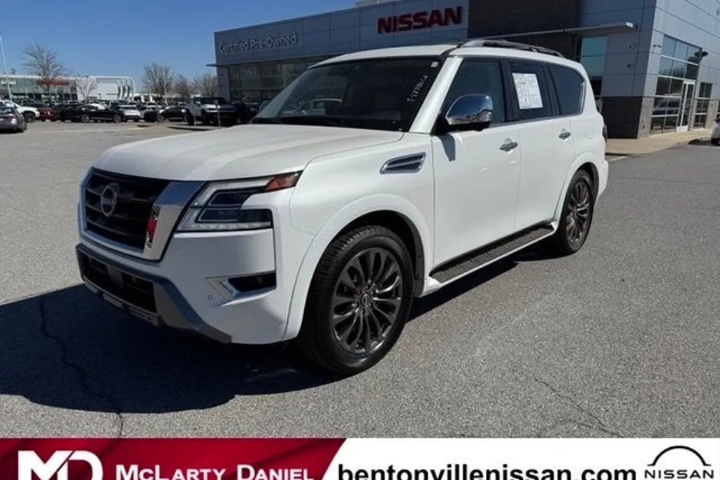 2023 Nissan Armada Platinum photo 1