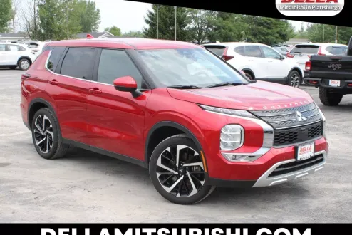 2024 Mitsubishi Outlander SE photo 1