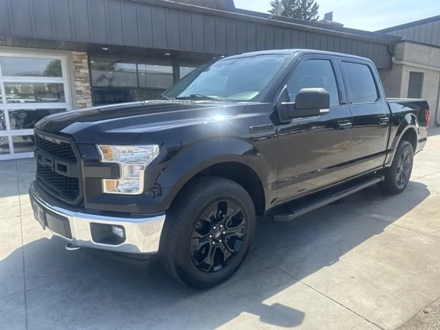2017 Ford F-150 XLT photo 1