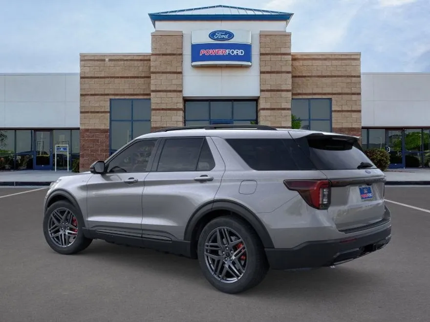 2025 Ford Explorer ST-Line photo 1