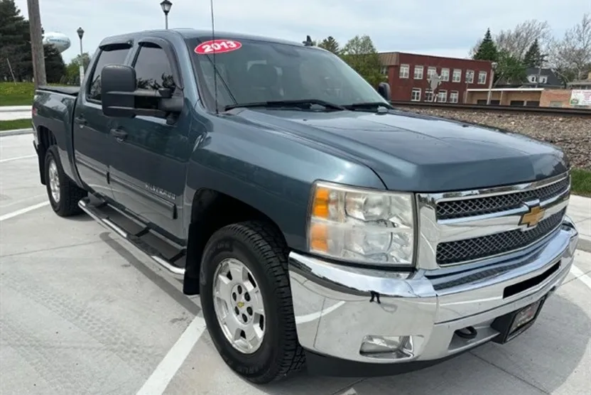 2013 Chevrolet Silverado 1500 LT photo 1