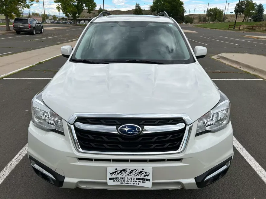 2017 Subaru Forester 2.5i Limited photo 1