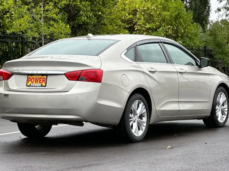 2014 Chevrolet Impala LS photo 1