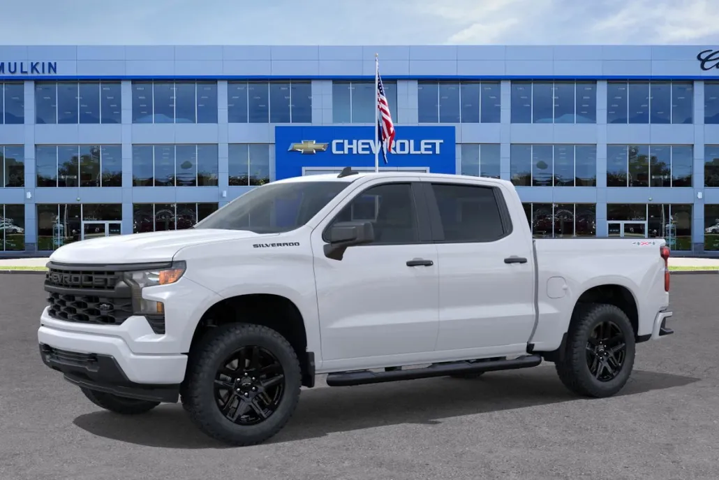 2025 Chevrolet Silverado 1500 Custom photo 1