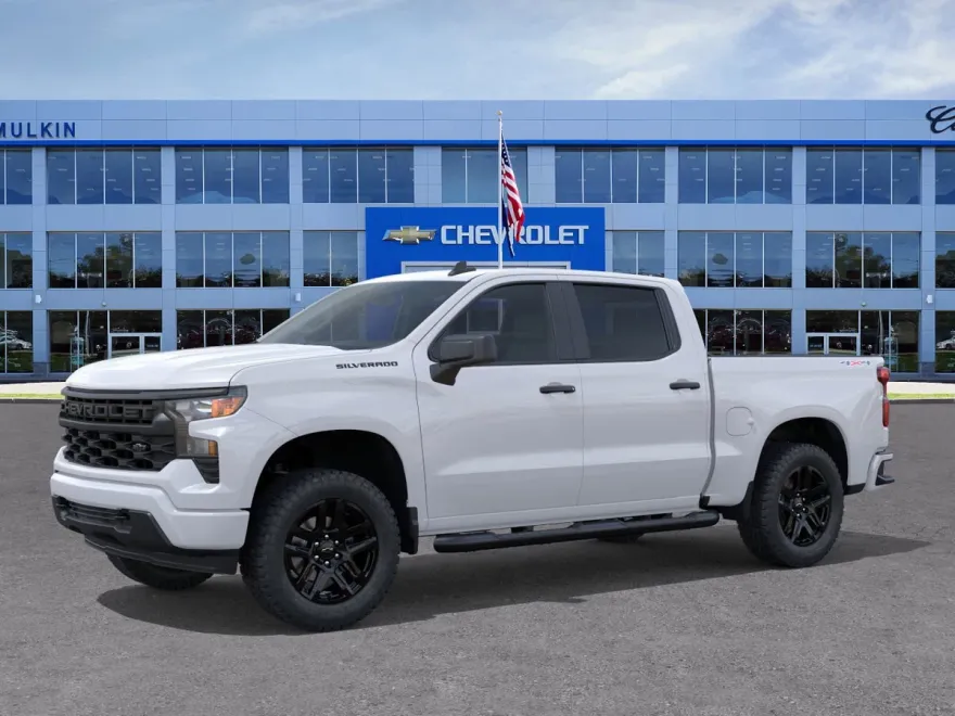2025 Chevrolet Silverado 1500 Custom photo 1