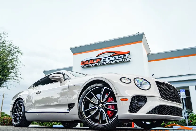 2020 Bentley Continental GT V8 photo 1