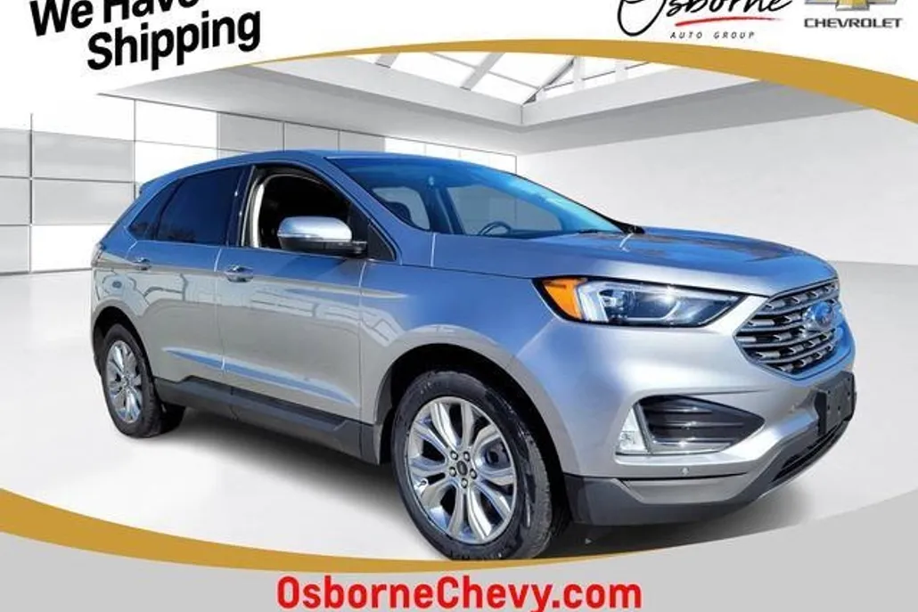 2023 Ford Edge Titanium photo 1