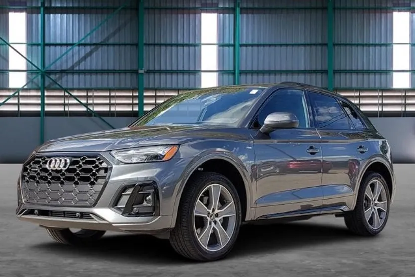 2025 Audi Q5 S line Premium photo 1