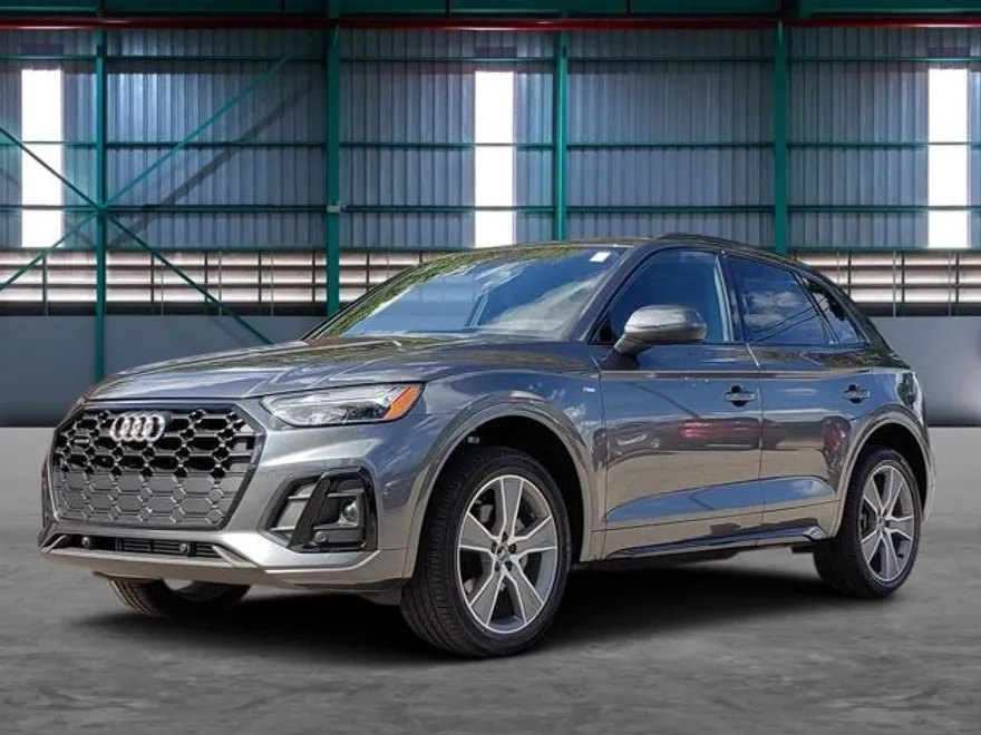2025 Audi Q5 S line Premium photo 1