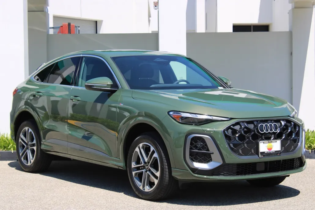 2025 Audi Q5 2.0T Premium TFSI photo 1