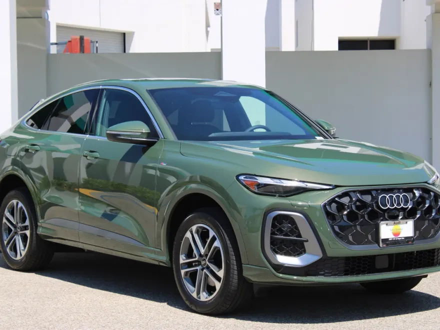 2025 Audi Q5 2.0T Premium TFSI photo 1