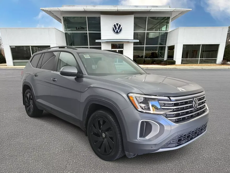 2024 Volkswagen Atlas SE Technology photo 1