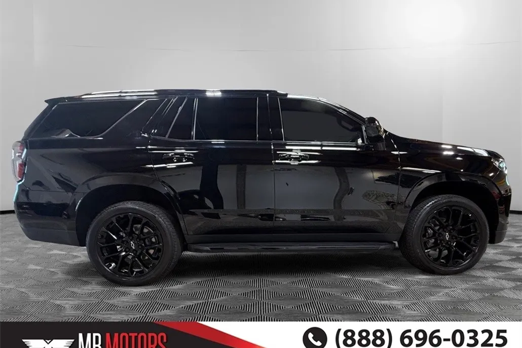 2021 Chevrolet Tahoe RST photo 1