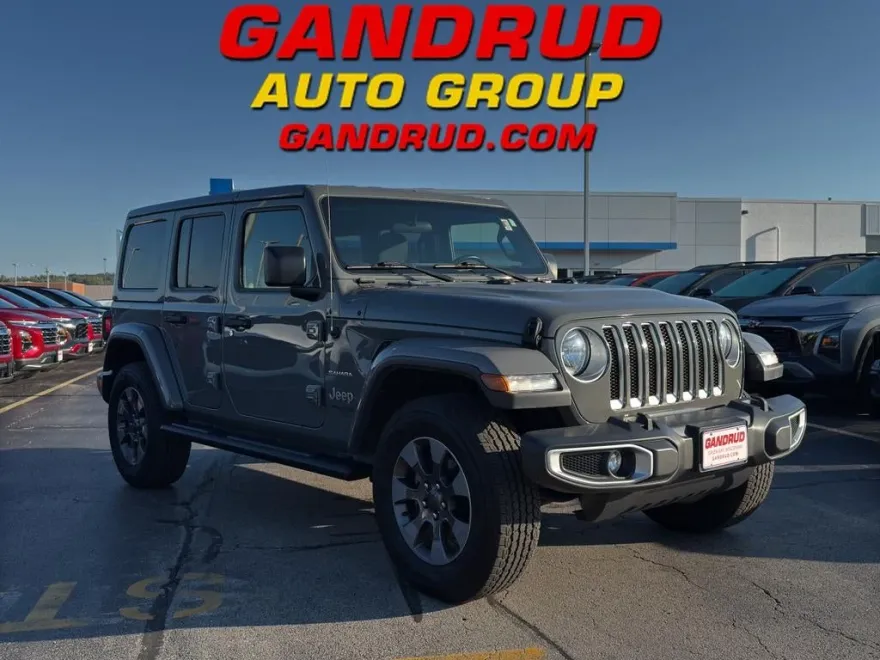 2019 Jeep Wrangler Unlimited Sahara photo 1