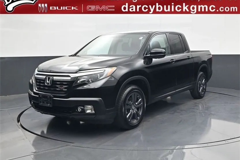 2017 Honda Ridgeline Sport photo 1