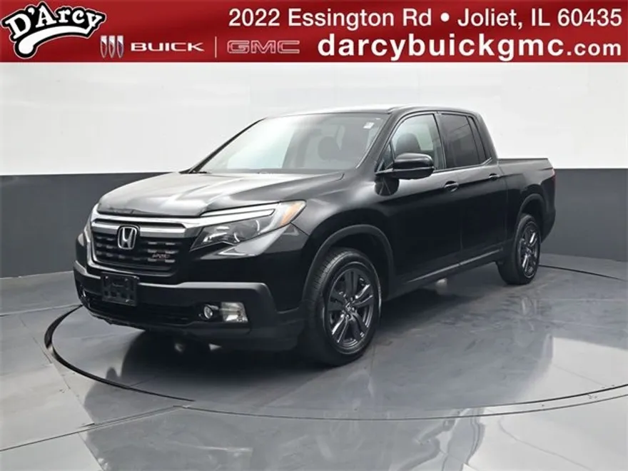 2017 Honda Ridgeline Sport photo 1