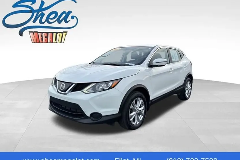 2018 Nissan Rogue Sport S photo 1