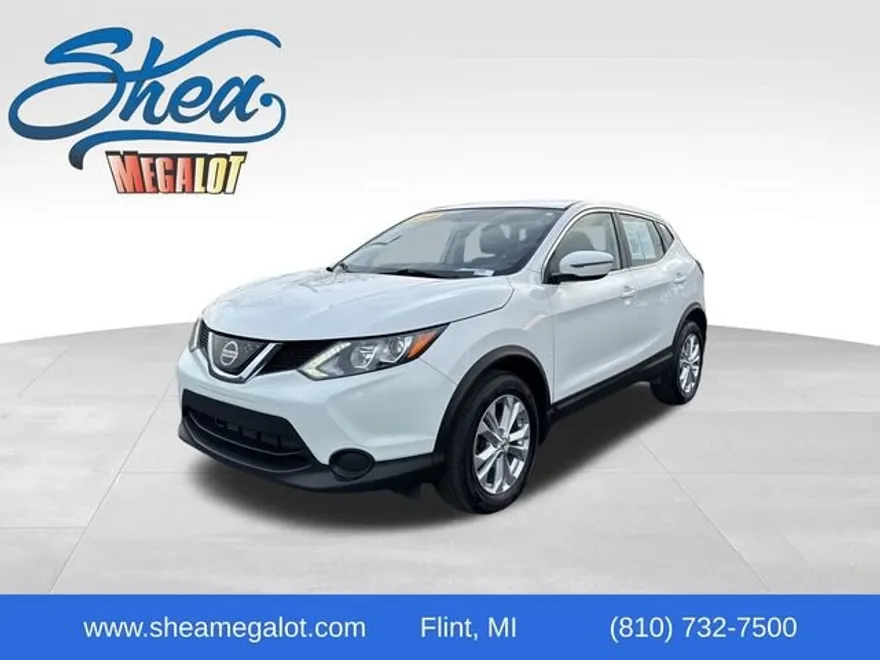 2018 Nissan Rogue Sport S photo 1