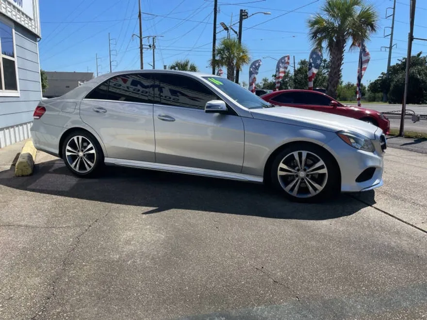 2016 Mercedes Benz E 350 photo 1