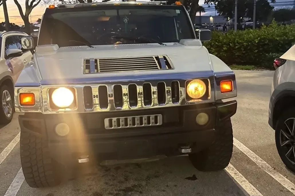2005 Hummer H2 Base photo 1