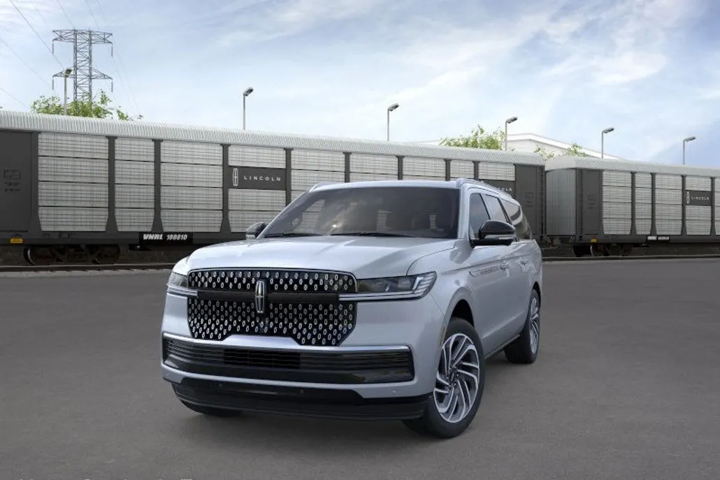 2025 Lincoln Navigator L Reserve photo 1