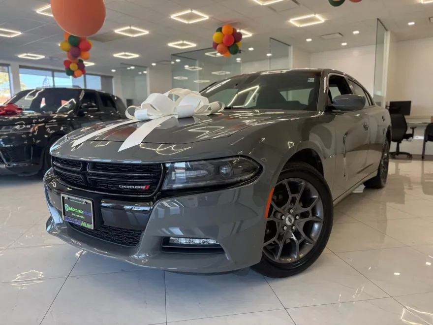 2018 Dodge Charger GT photo 1