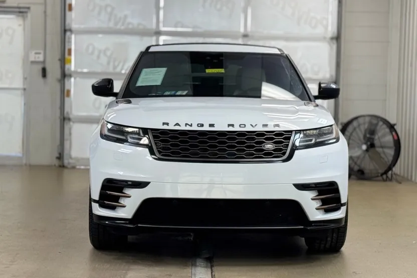 2018 Land Rover Range Rover Velar SE photo 1
