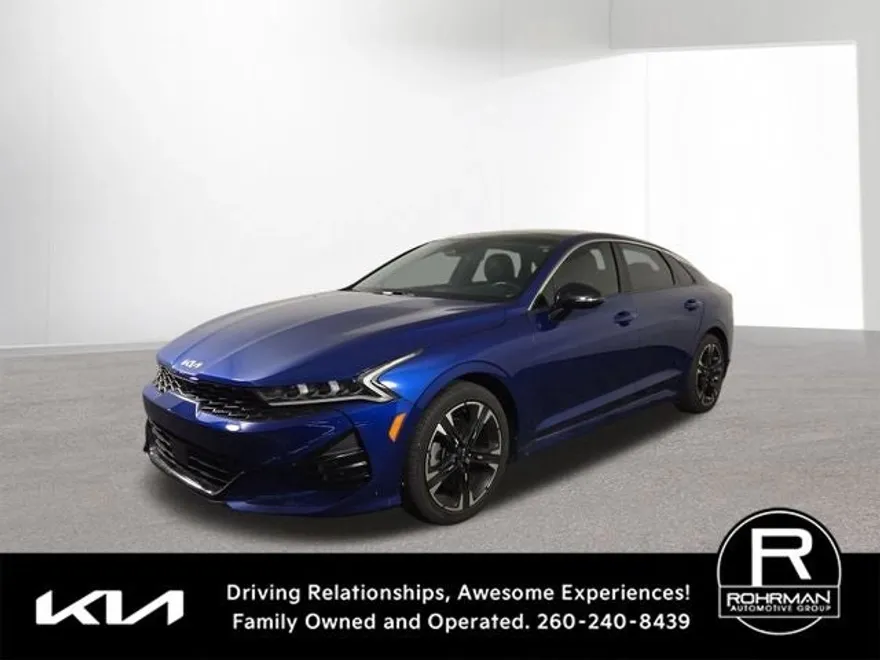 2022 Kia K5 GT-Line photo 1