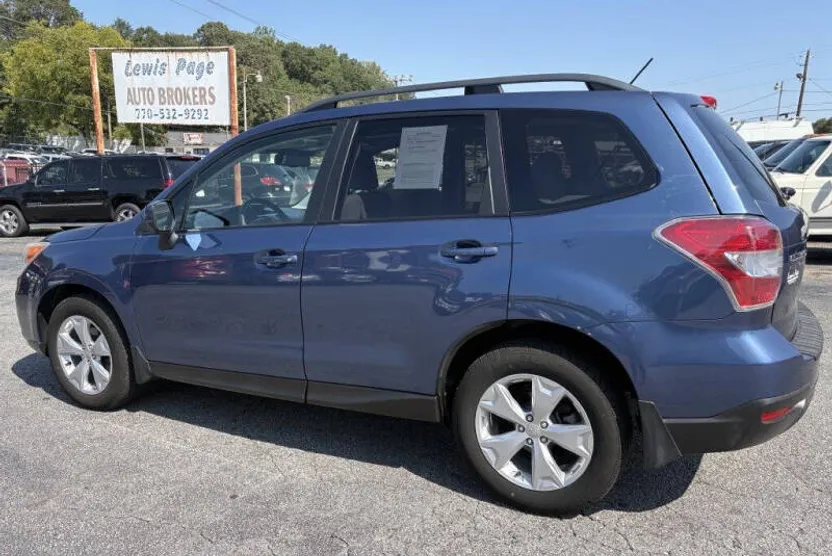 2014 Subaru Forester 2.5i Premium photo 1
