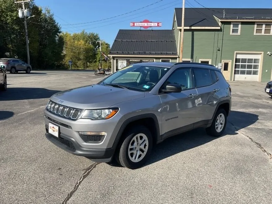 2018 Jeep Compass Sport photo 1