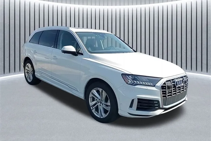 2023 Audi Q7 55 Premium Plus photo 1