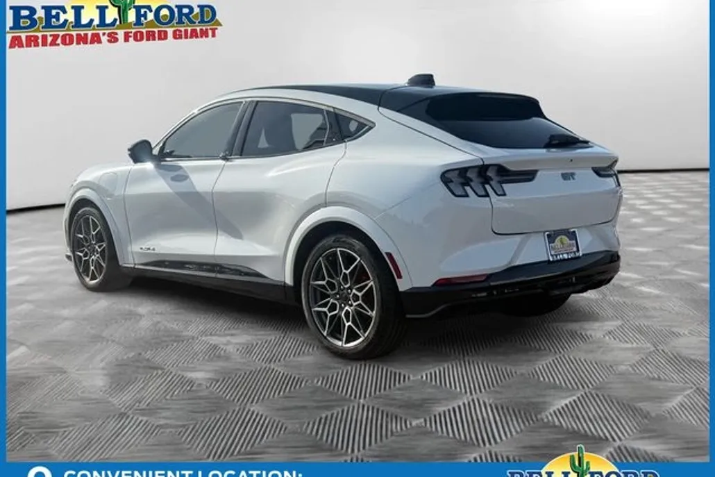 2025 Ford Mustang Mach-E GT photo 1