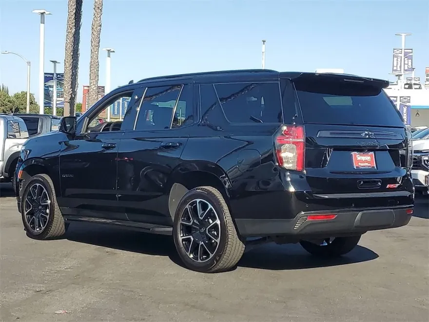2022 Chevrolet Tahoe RST photo 1