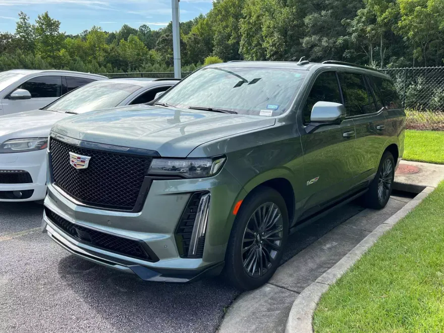 2023 Cadillac Escalade V-Series photo 1