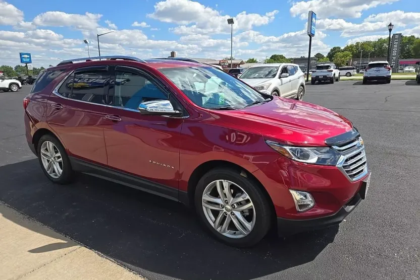 2020 Chevrolet Equinox Premier photo 1