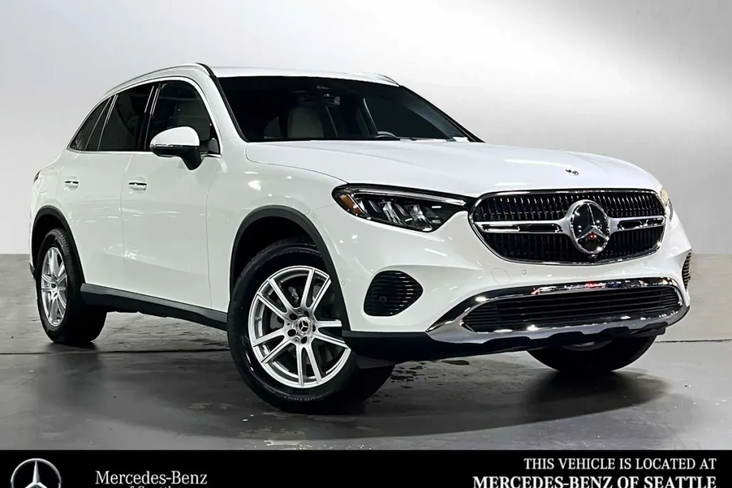 2025 Mercedes Benz GLC 300 photo 1