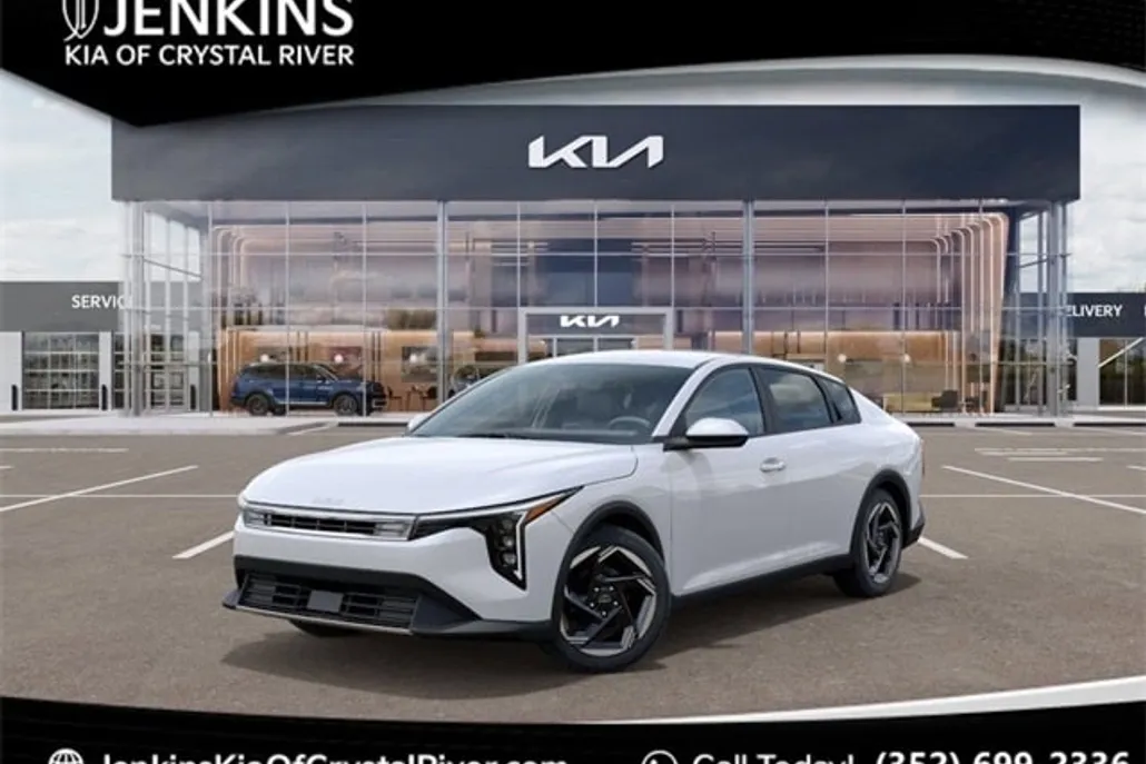2025 Kia K4 EX photo 1