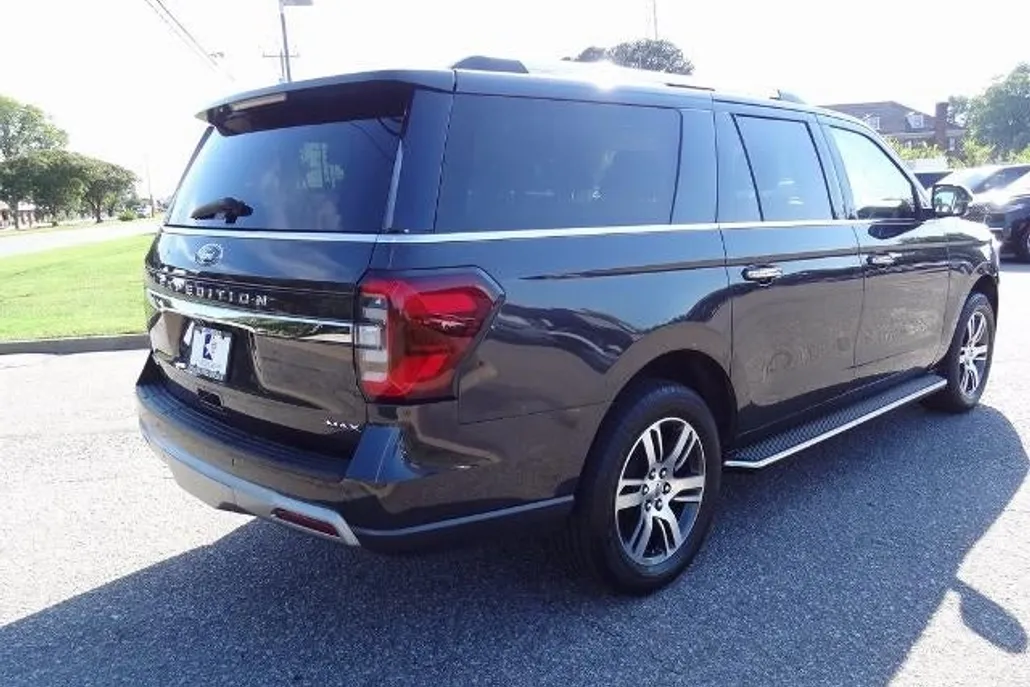2023 Ford Expedition MAX Limited photo 1