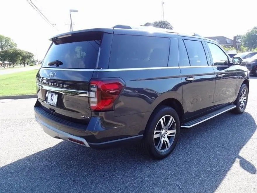 2023 Ford Expedition MAX Limited photo 1