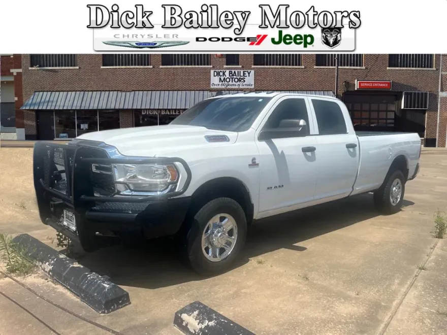 2022 Ram 3500 Tradesman photo 1