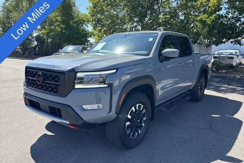 2023 Nissan Frontier PRO-4X photo 1