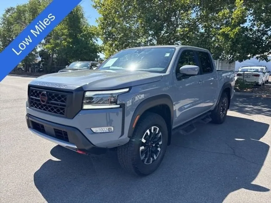 2023 Nissan Frontier PRO-4X photo 1