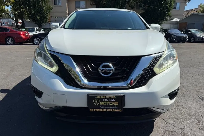 2015 Nissan Murano S photo 1