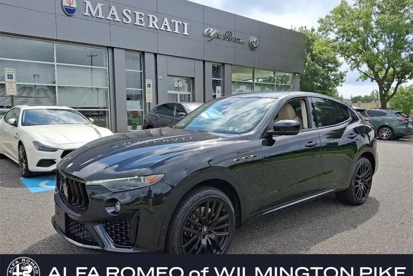 2022 Maserati Levante Modena photo 1