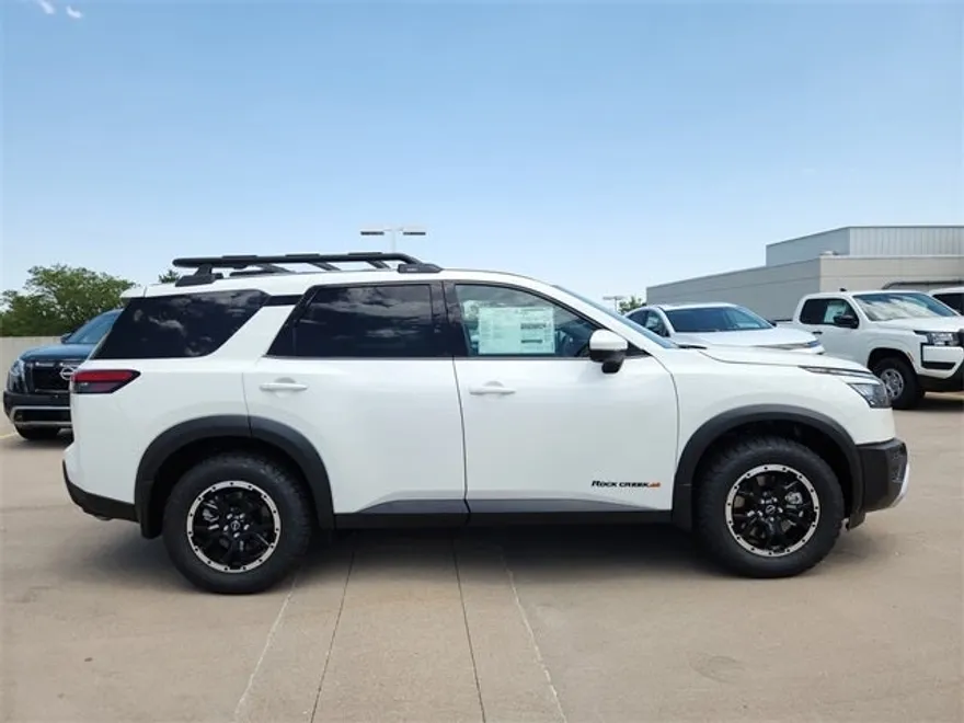 2025 Nissan Pathfinder Rock Creek photo 1