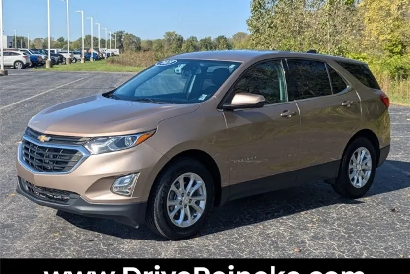 2019 Chevrolet Equinox LT photo 1