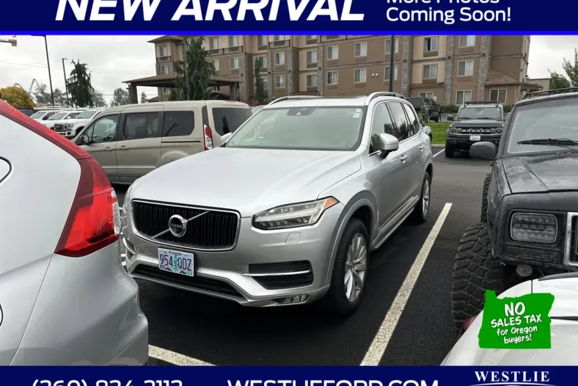 2016 Volvo XC90 T6 Momentum photo 1