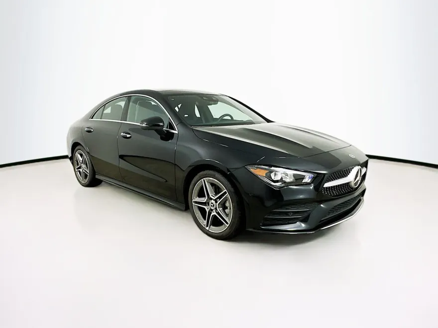 2023 Mercedes Benz CLA 250 4MATIC photo 1