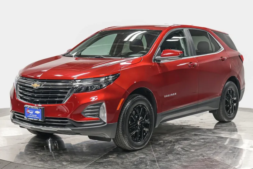 2023 Chevrolet Equinox LT photo 1