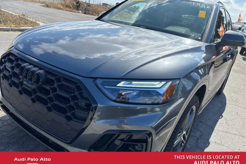2025 Audi Q5 S line Premium Plus photo 1